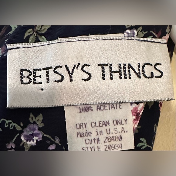 Vintage Betsy’s Things 2XL navy blue floral short sleeved dress. - Picture 6 of 6